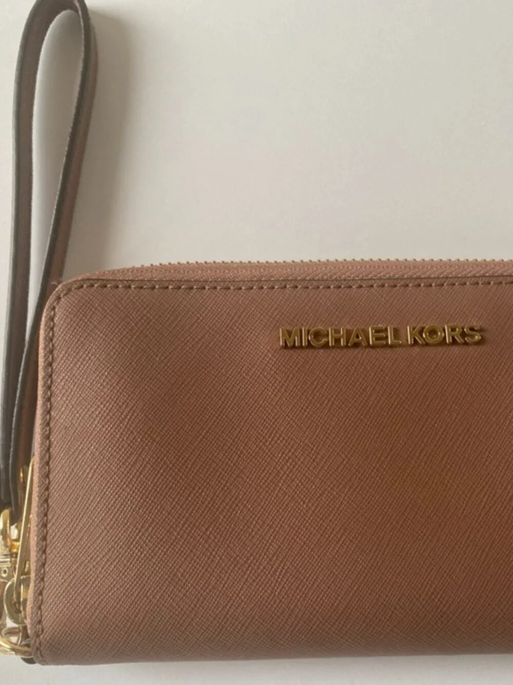 Michael Kors Jet Set Travel Large Smartphone Wristlet Wallet MK Large Wallet